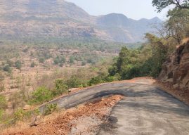 करोडो रुपये खर्च तरीही खर्डी नेवाळी रस्ता धोकादायकच तीव्र उतार आणि उभा चढ त्यातच अरुंद वळण – वाहनचालकांना भरते धडकी